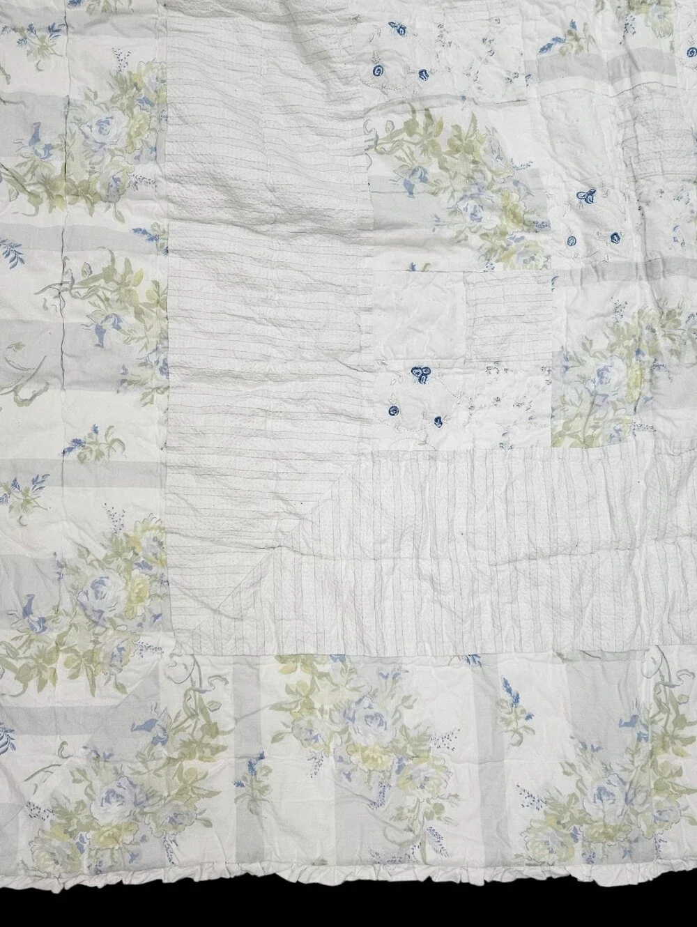 Simply Shabby Chic British Rose Rachel Ashwell KING Reversible Quilt Blue Floral
